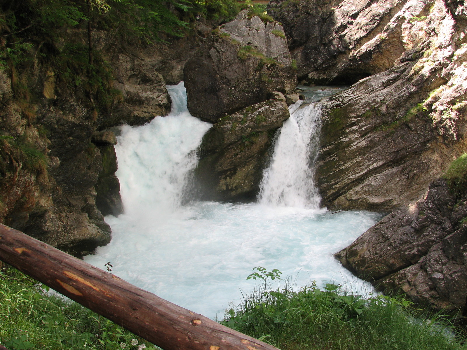Kajak škola Enns a Steyr - pokročilí začátečníci. Doprava s námi nebo vlastní.