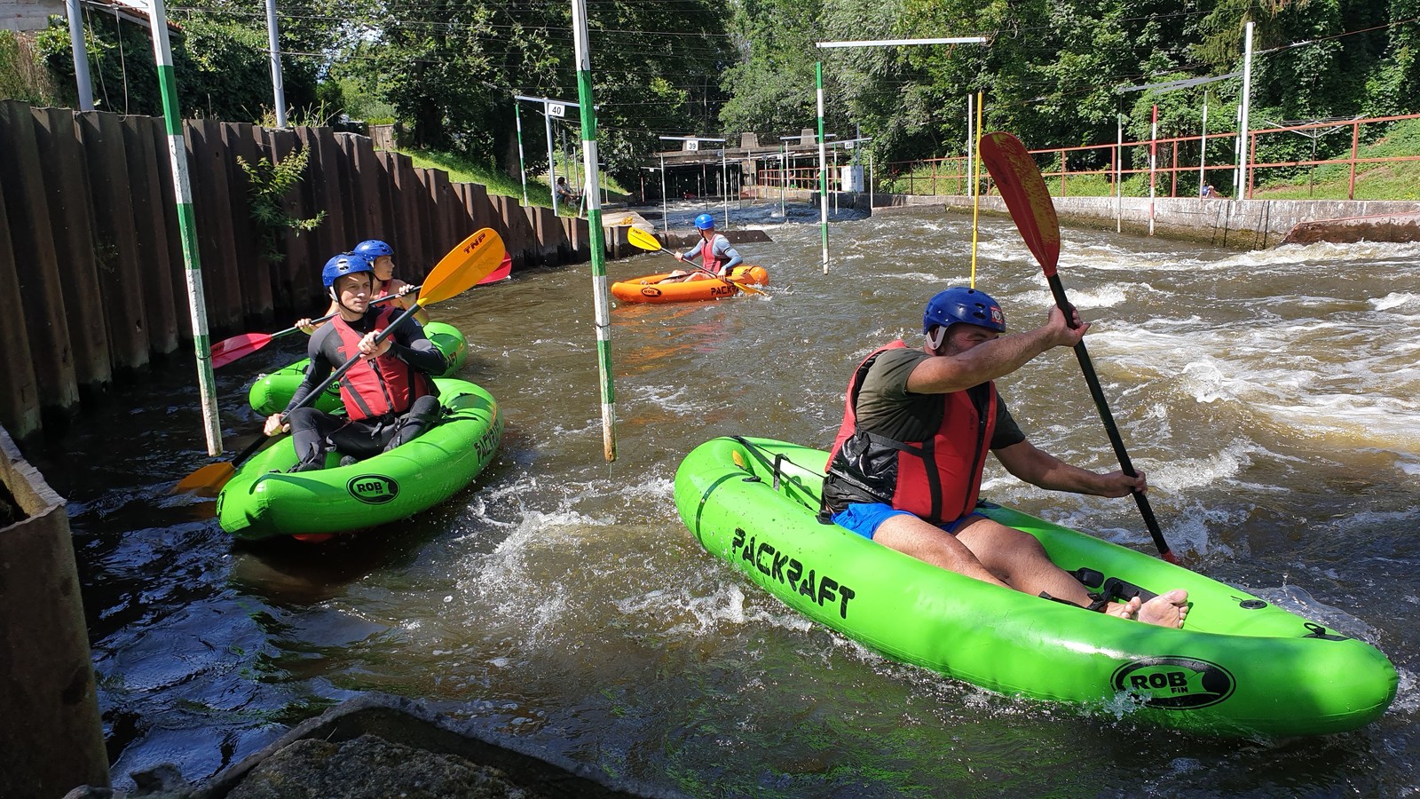 Packraft škola Brandýs - seznam se s packraftem, základní kurz