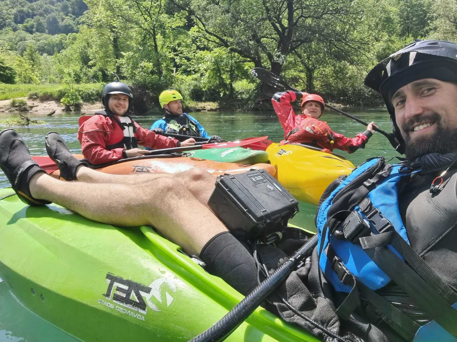 Bosna jarní pecky - kajak a packraft
