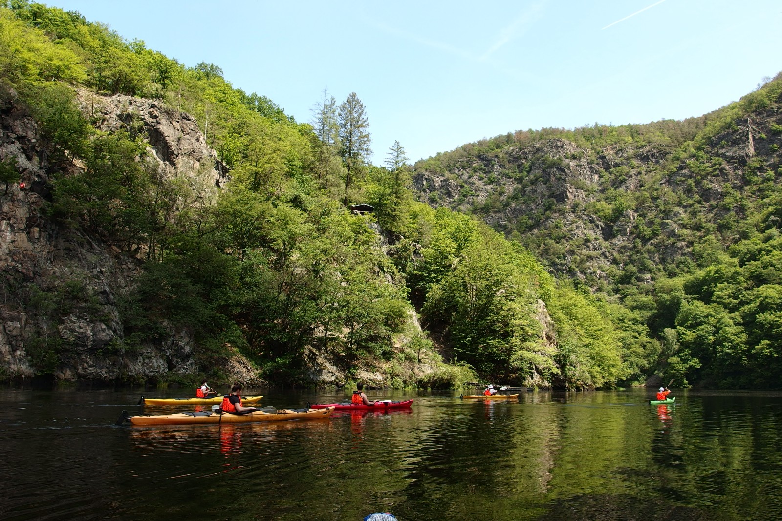 Vltava ze Slap do Prahy na seakayaku - hvězdicově z Vraného