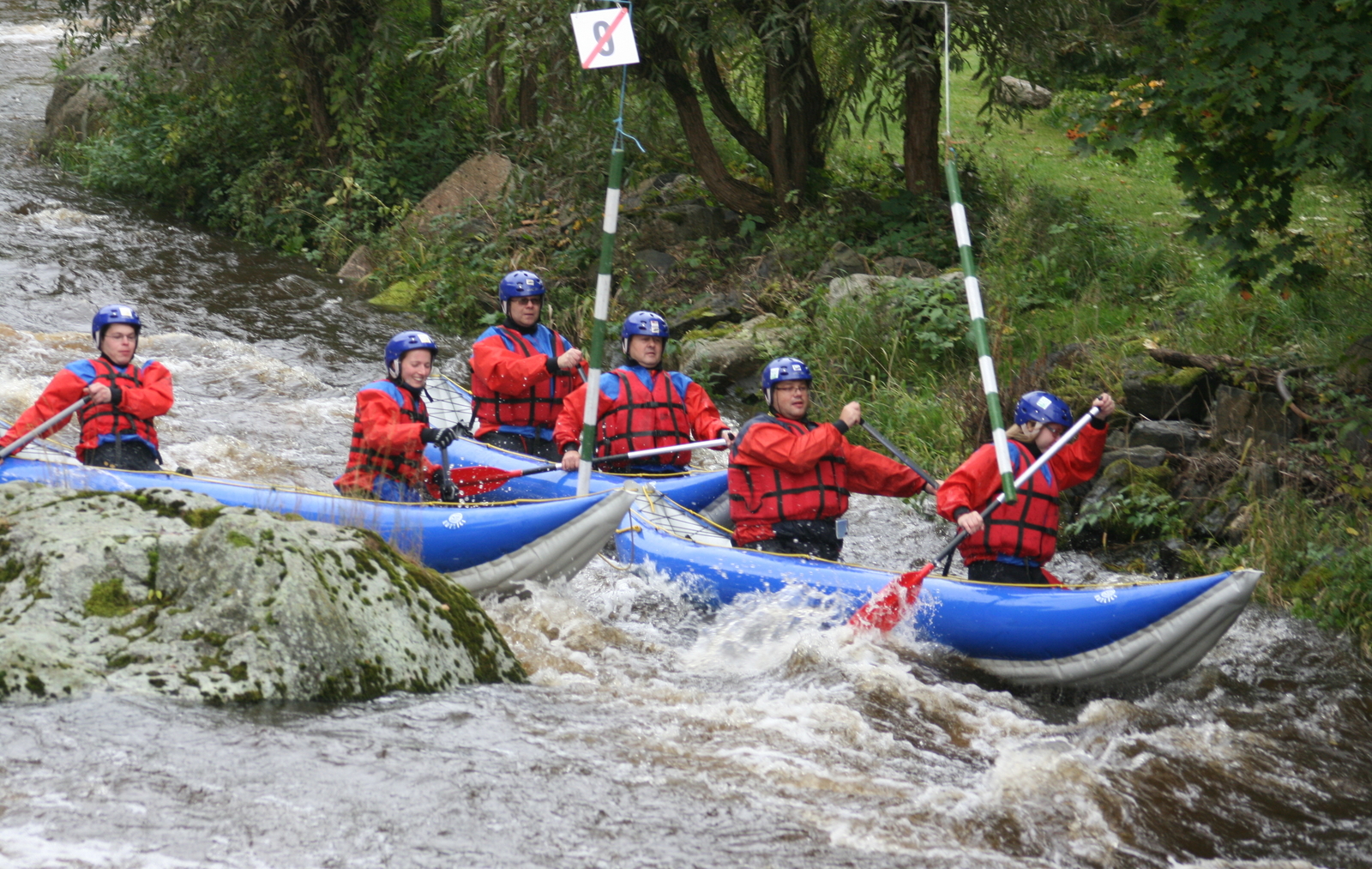 Teplá do Karlových Varů. S instruktorem nebo sami. Půjčovna lodí, převoz zavazadel. Kánoe, rafty, kajaky.