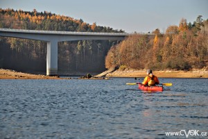 Seakayak přehrada Dalešice, seznamovací kurz
